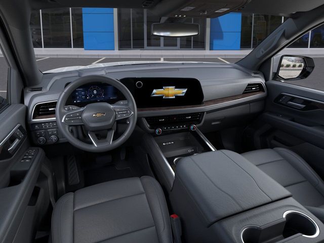 2025 Chevrolet Suburban LT 16