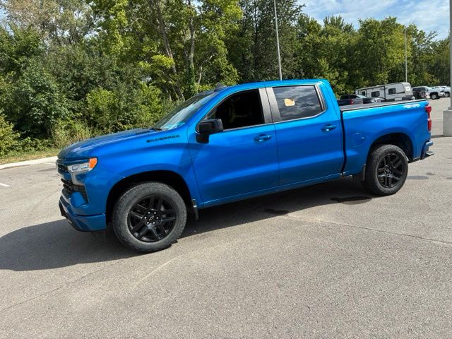 Used 2023 Blue Chevrolet RST image 2