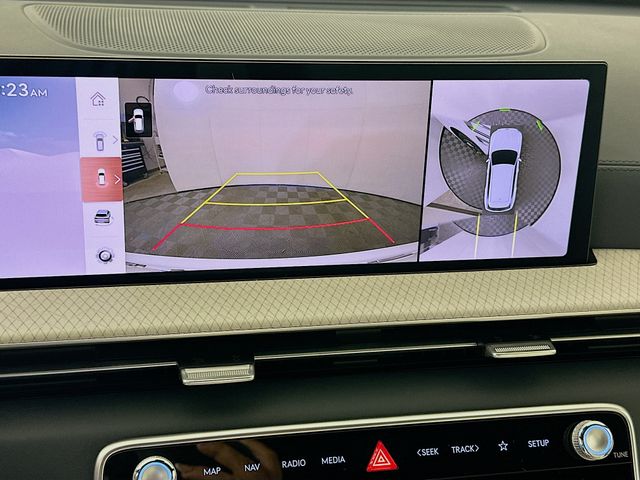 Thumbnail: 2026 Genesis GV80 - 13