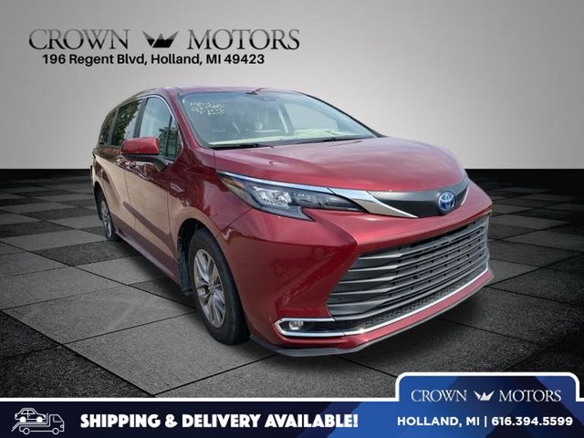Pearl 2024 Toyota Sienna Minivan Front-Wheel Drive Continuously Variable Transmission