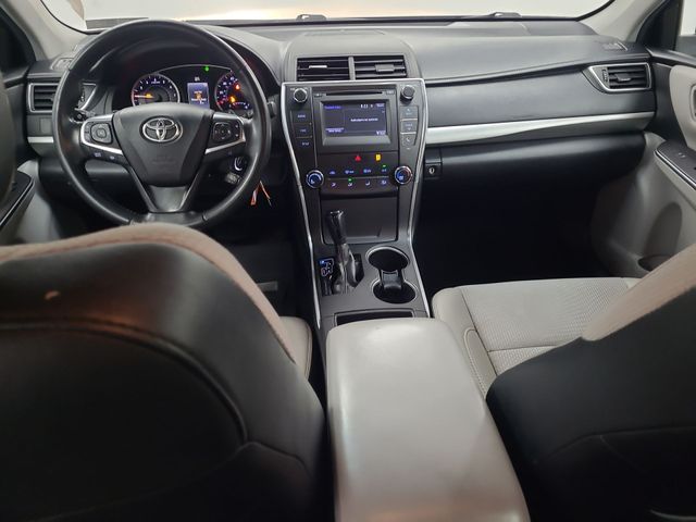 2016 – Toyota – Camry