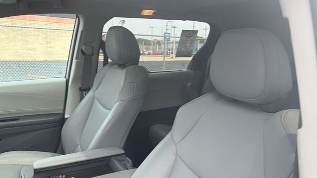 Photo 19