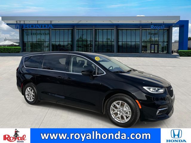 2024 Chrysler Pacifica 2024 Chrysler Pacifica Touring L 4D Passenger Van