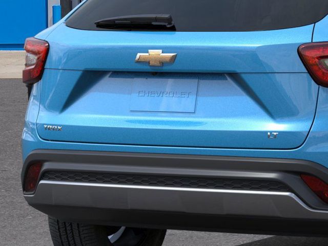 2025 Chevrolet Trax LT photo