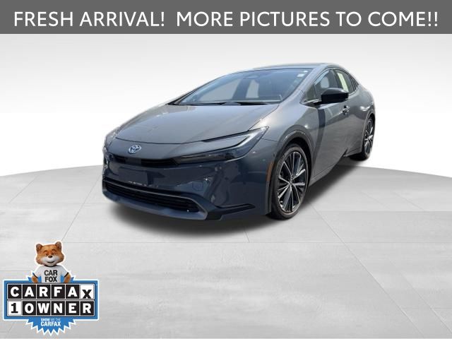 Gray 2025 Toyota Prius Hatchback Front-Wheel Drive Automatic