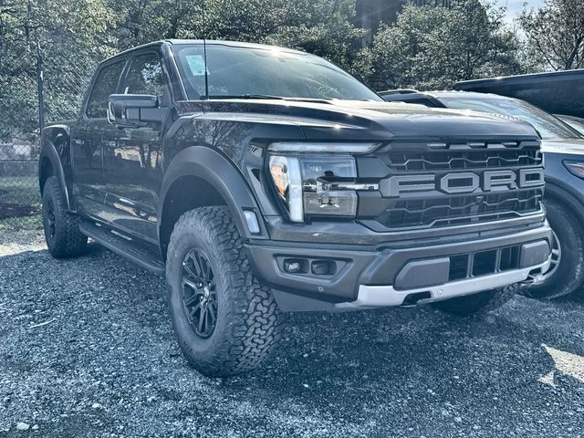 Agate Black Metallic 2026 Ford F-150 Raptor SuperCrew 4WD Pickup Truck Four-Wheel Drive Automatic