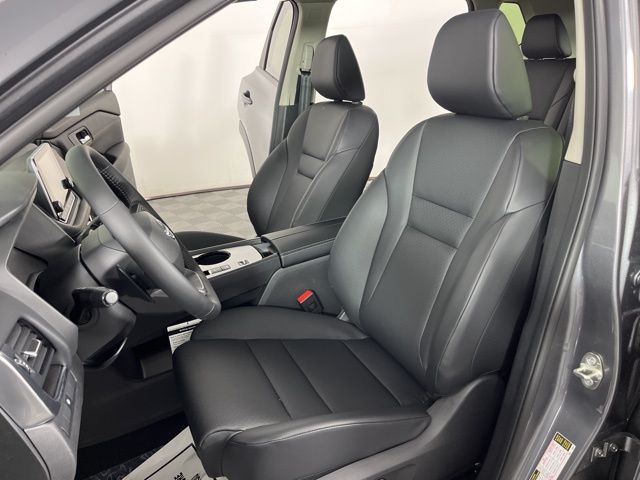 2025 Gun Metallic Nissan Rogue SV FWD SUV