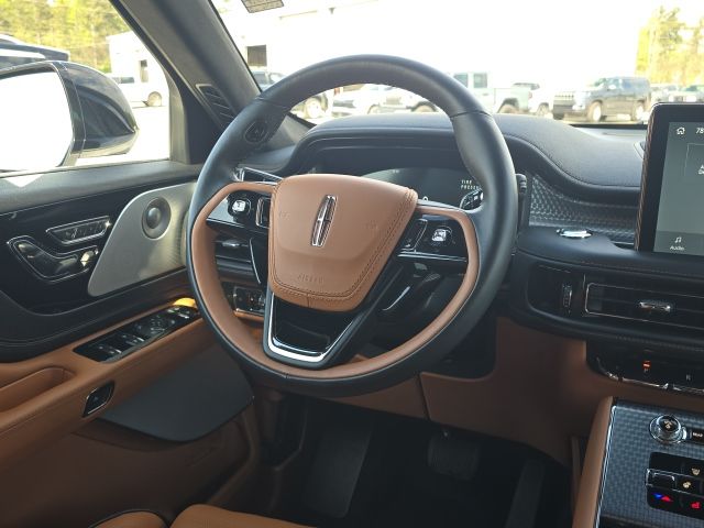 2023 LINCOLN Aviator Black Label:168952A