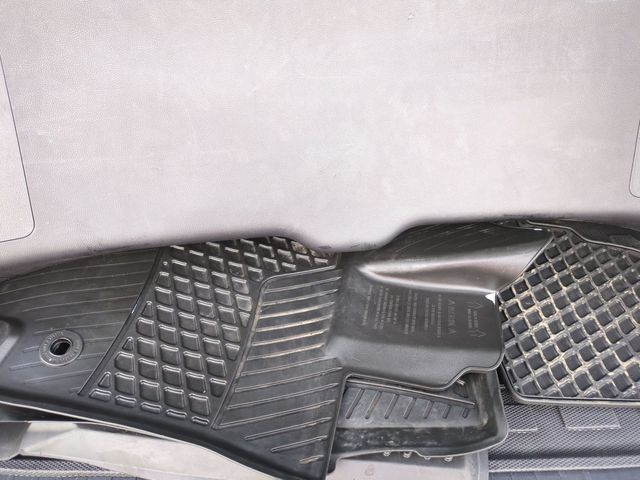 used 2022 Toyota Highlander car, priced at $32,771