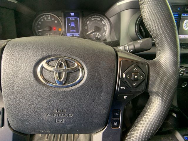 2019 Toyota Tacoma TRD Sport 13