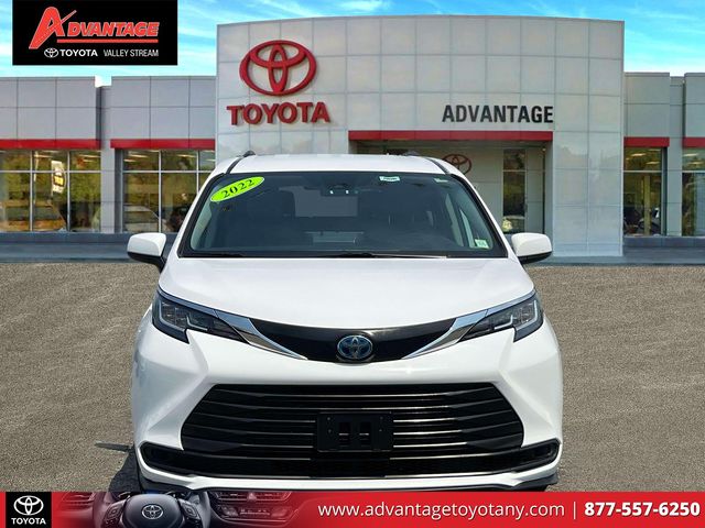 Used 2022 Toyota Sienna Van