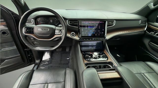Used 2024 Black Jeep Base image 16