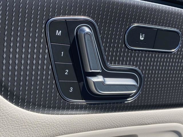 2021 Polar White Mercedes-Benz GLB GLB 250 FWD SUV