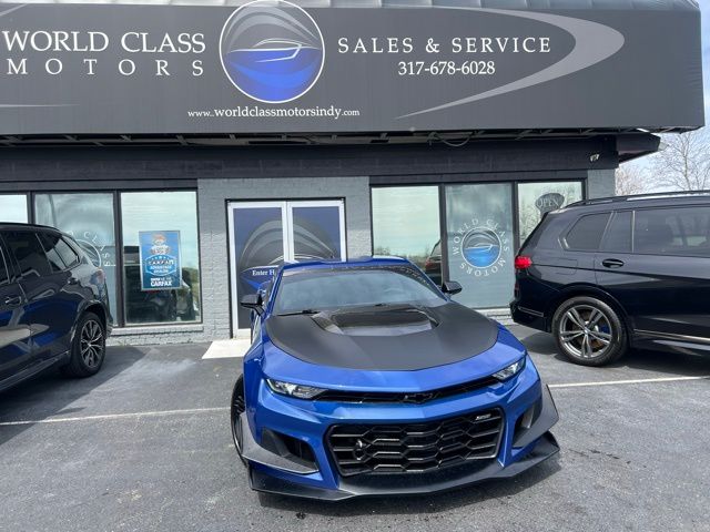 Riverside Blue Metallic 2019 Chevrolet Camaro 1SS Coupe RWD Coupe Rear-Wheel Drive 6-Speed Manual