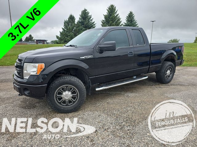 Tuxedo Black Metallic 2014 Ford F-150 Pickup Truck Four-Wheel Drive 6-Speed Automatic