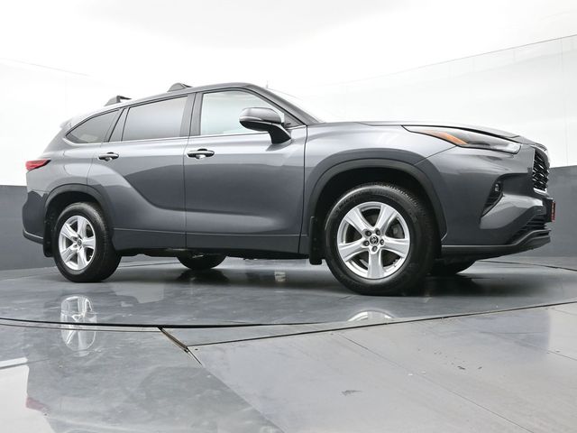 2023 Toyota Highlander LE 41