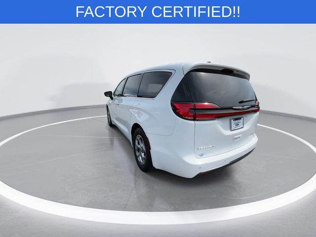 Used 2024 White Chrysler Limited image 6