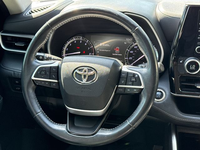Used 2022 Toyota Highlander SUV