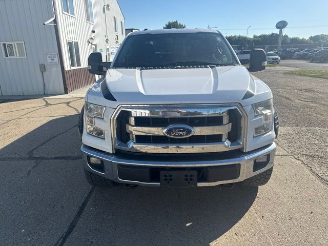 2016 Oxford White Ford F-150 XLT 4X4 Truck