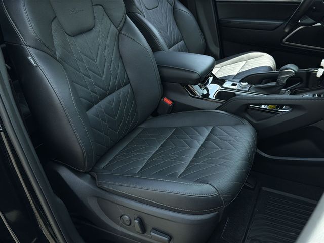 Used 2025 Black Kia EX X-Line image 35