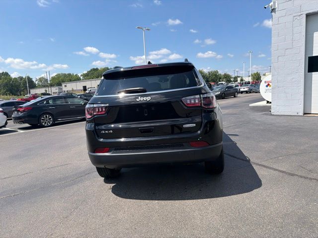 Used 2024 Black Jeep Latitude image 11