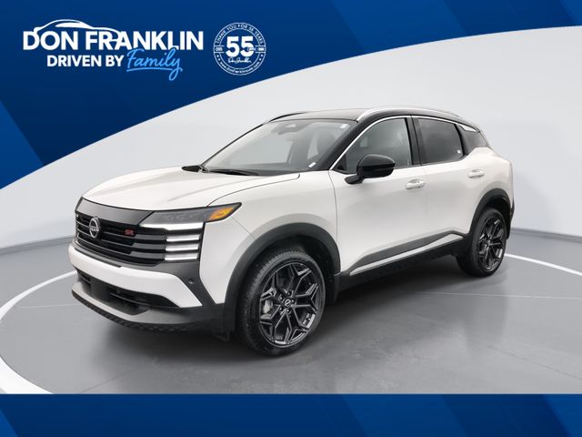 Aspen White Tricoat/Super Black 2025 Nissan Kicks SR FWD SUV / Crossover Front-Wheel Drive Continuously Variable Transmission