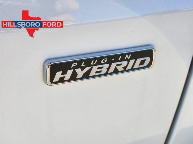 2025 Ford Escape Plug-In Hybrid Base 8