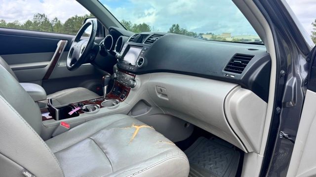 used 2012 Toyota Highlander car, priced at $5,000