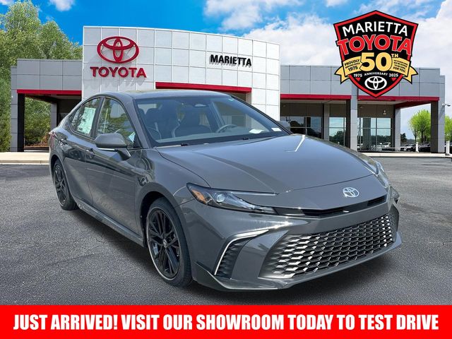 2026 Toyota Camry SE FWD