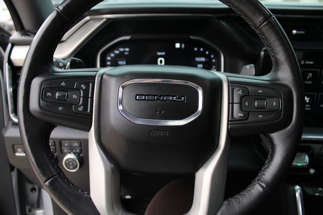 Used 2022 Silver GMC Denali image 12