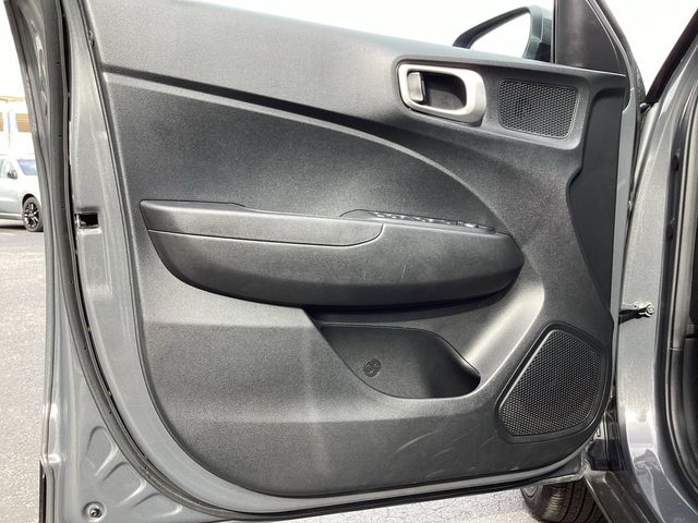 Used Car 2025 Hyundai Venue  Sel For Sale Under $20,000 In San Antonio, Texas