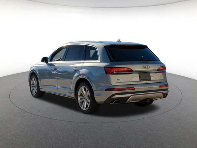 new 2026 Audi Q7 car, priced at $72,040