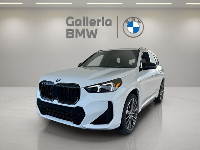 2026 BMW X1 28i's photo