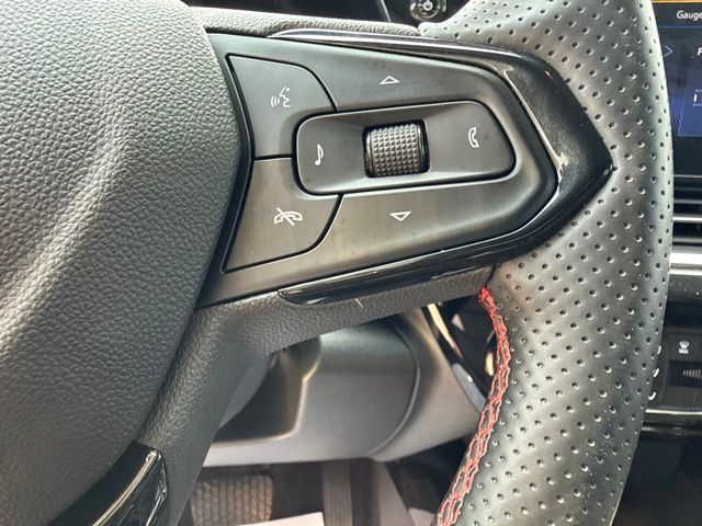 2025 Chevrolet Trax 2RS:168988B