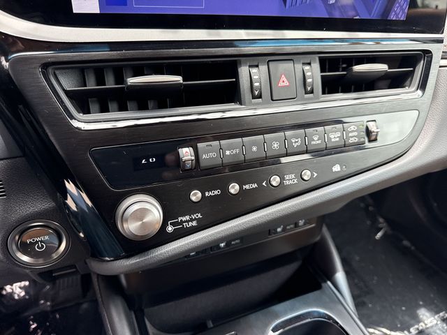 2025 Lexus ES - $46,998