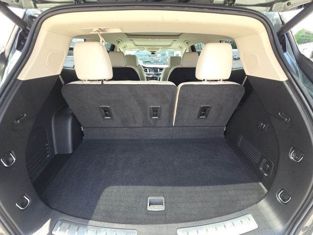 2023 Buick Enclave Avenir:C02708