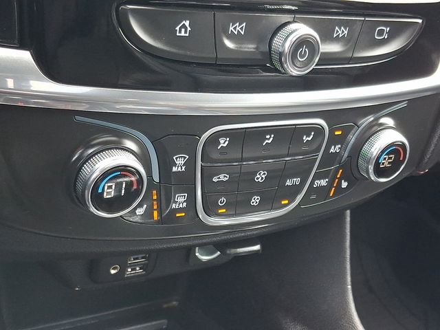 used 2023 Chevrolet Traverse car, priced at $39,950