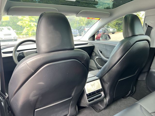 Used 2025  Tesla Long Range image 34