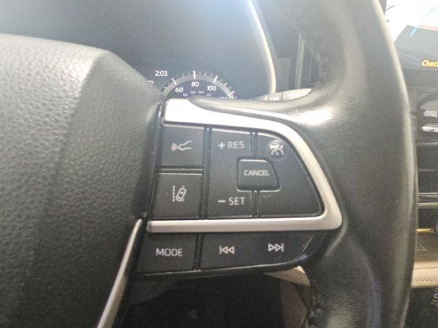 2023 Toyota Highlander Hybrid XLE  at Toyota of Victoria