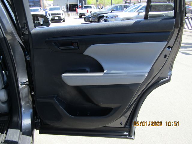 used 2023 Toyota Highlander car, priced at $33,999