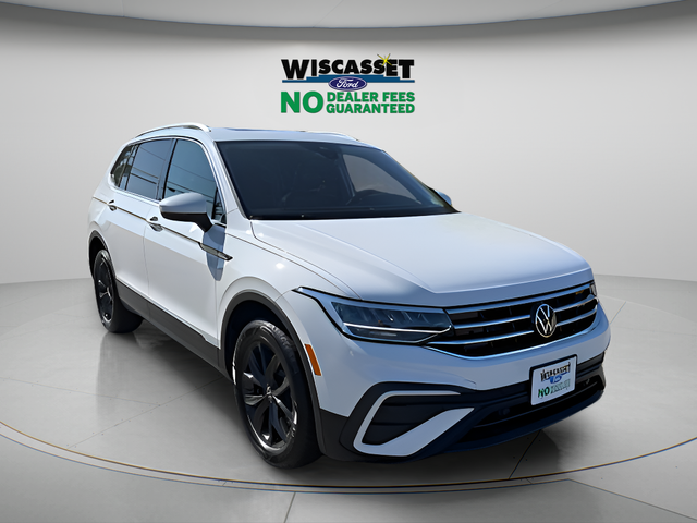 Pure White 2024 Volkswagen Tiguan SUV / Crossover All-Wheel Drive 8-Speed Automatic