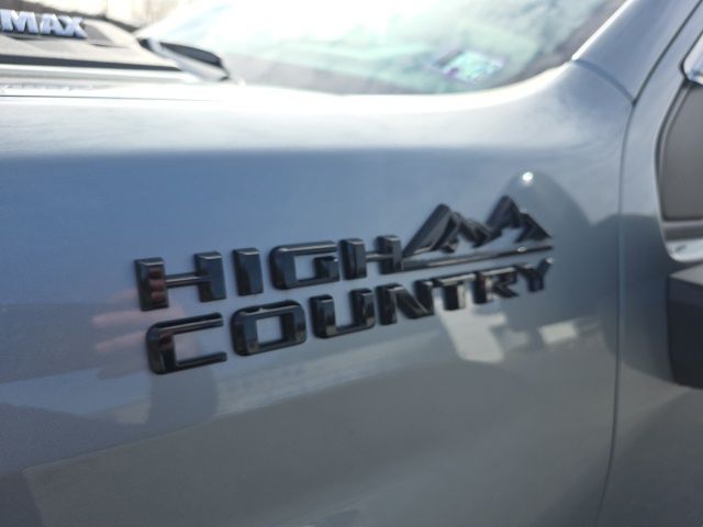 Used 2024 Gray Chevrolet High Country image 6