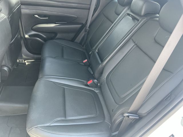 Used 2025 White Hyundai SEL Convenience image 38