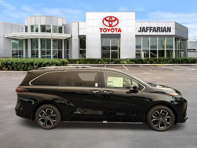 New 2026 Toyota Sienna Van