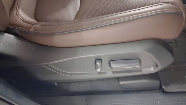 Used 2025 Honda Pilot SUV
