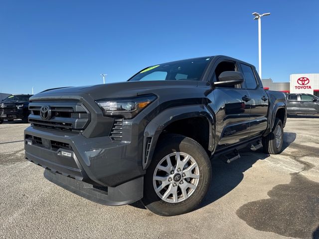 2025 Toyota Tacoma SR5 Double Cab 4WD