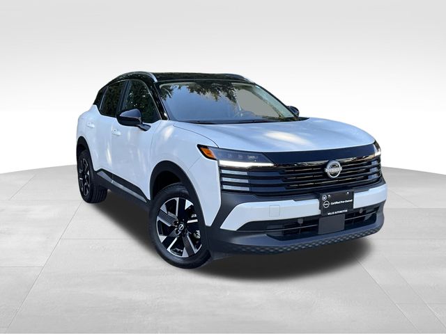 Aspen White/Super Black 2025 Nissan Kicks SV AWD SUV / Crossover All-Wheel Drive Continuously Variable Transmission