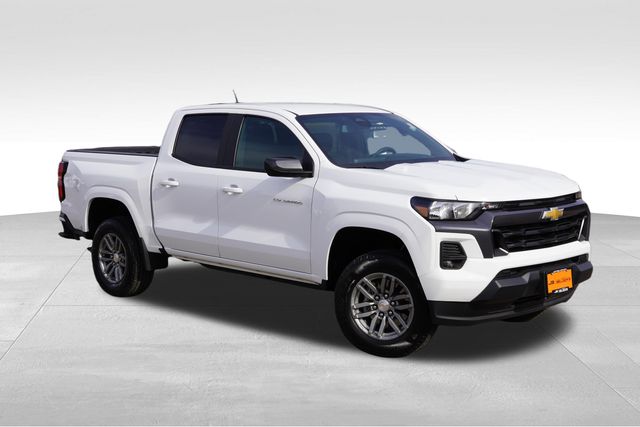 Summit White 2024 Chevrolet Colorado LT Crew Cab RWD Pickup Truck 4X2 8-Speed Automatic