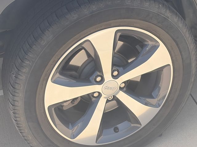 Used 2019 Jeep Cherokee SUV