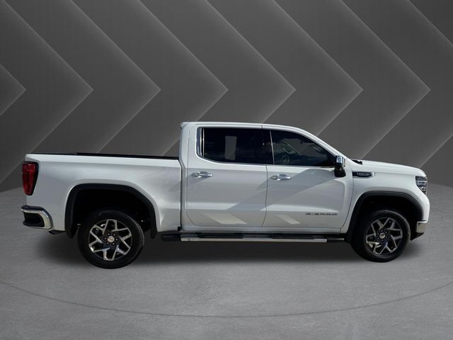 2023 GMC Sierra 1500 SLT - 3